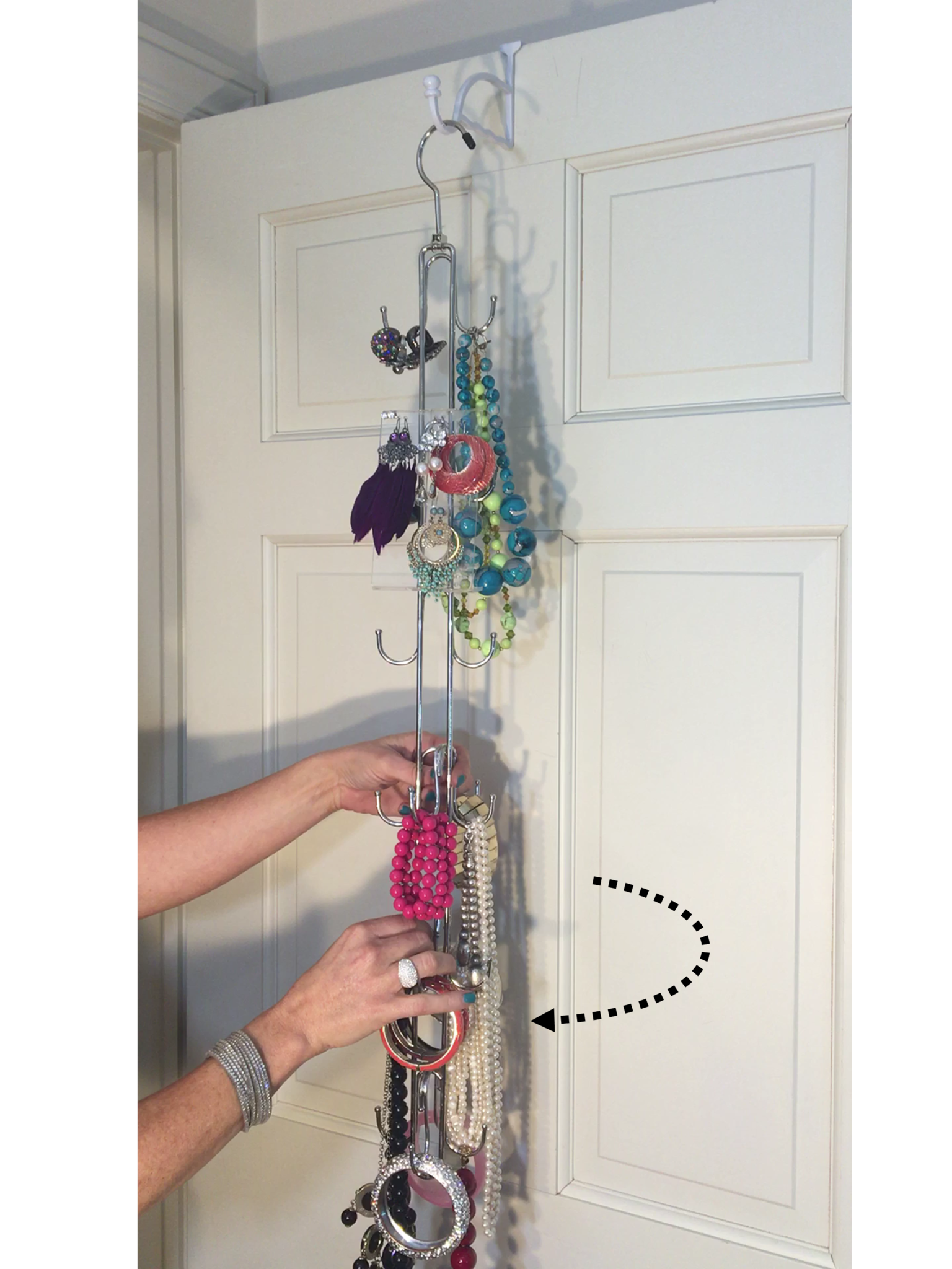 Door hanging best sale jewelry organizer